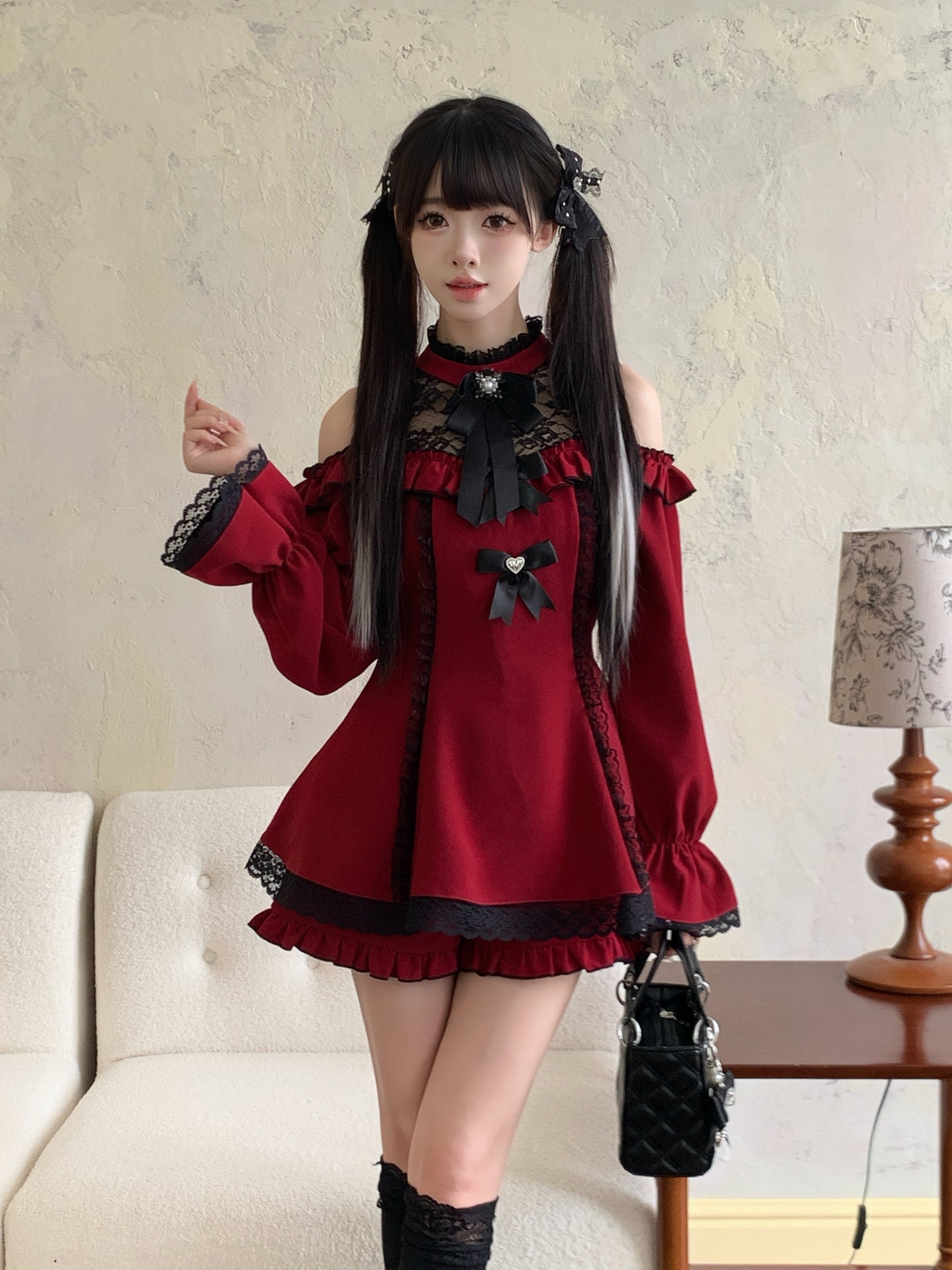 Mini dress and jewel brooch set