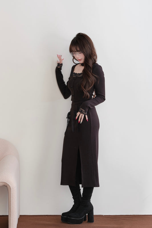 Choker lace knit top x slit long skirt)