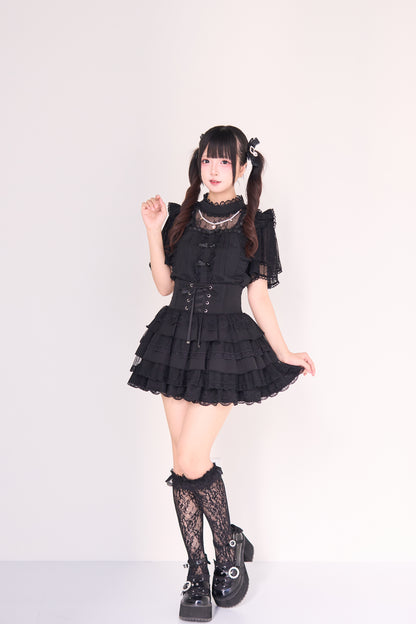 マルチレイヤースカート,パールチェーン付きブラウス