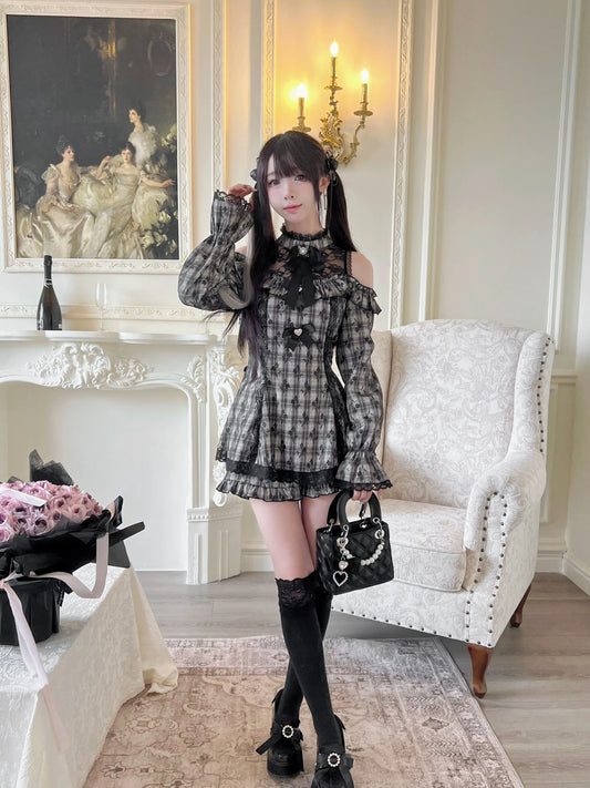 Mini dress and jewel brooch set