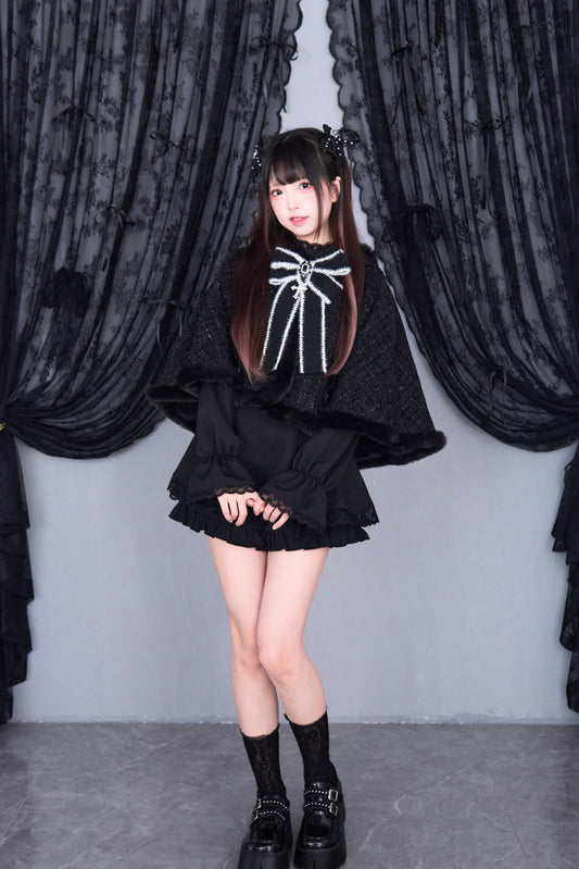 Cat ears fur edge cape in checkered and black colors 