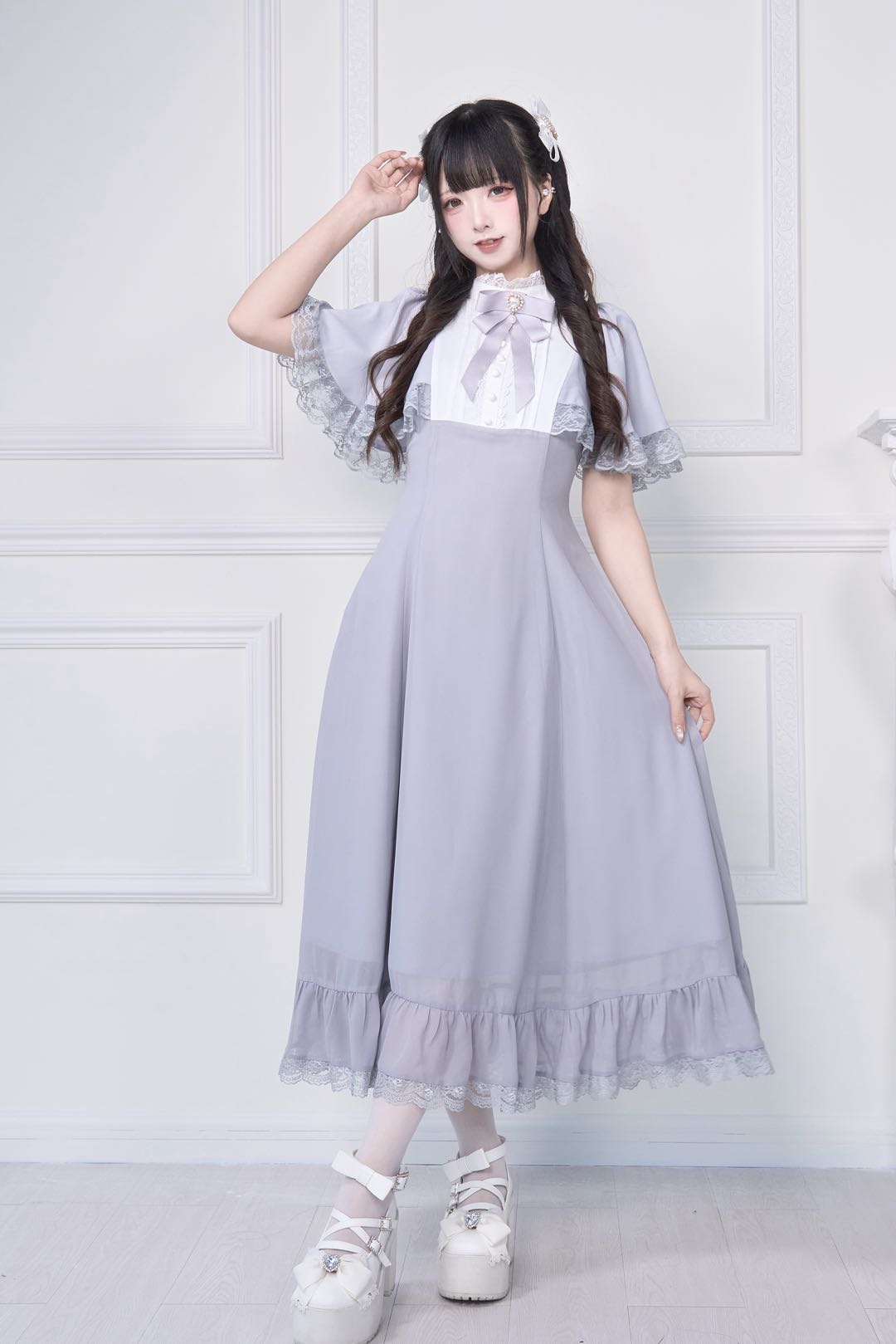 ケープ袖シスター風フリルロングワンピース