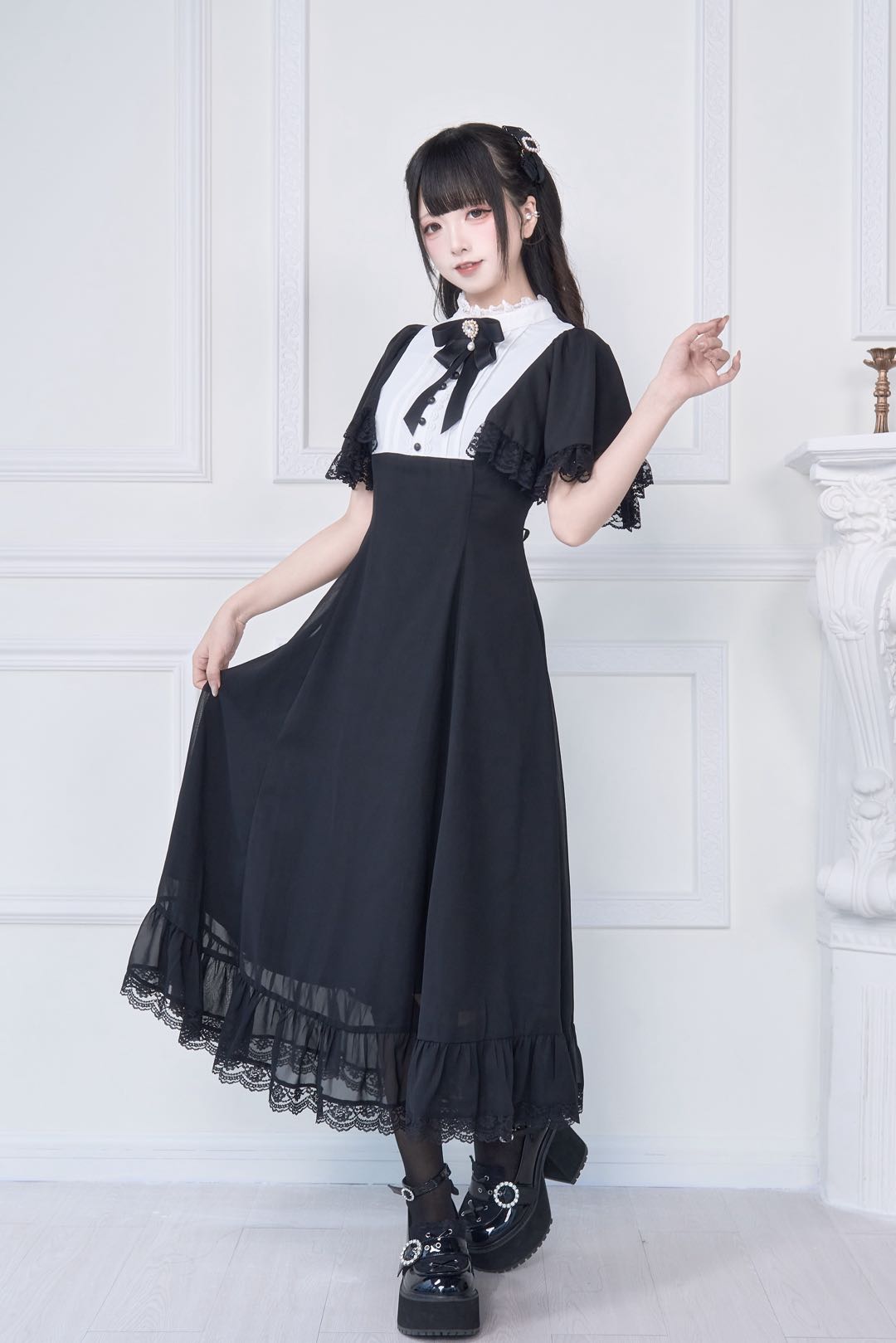 ケープ袖シスター風フリルロングワンピース