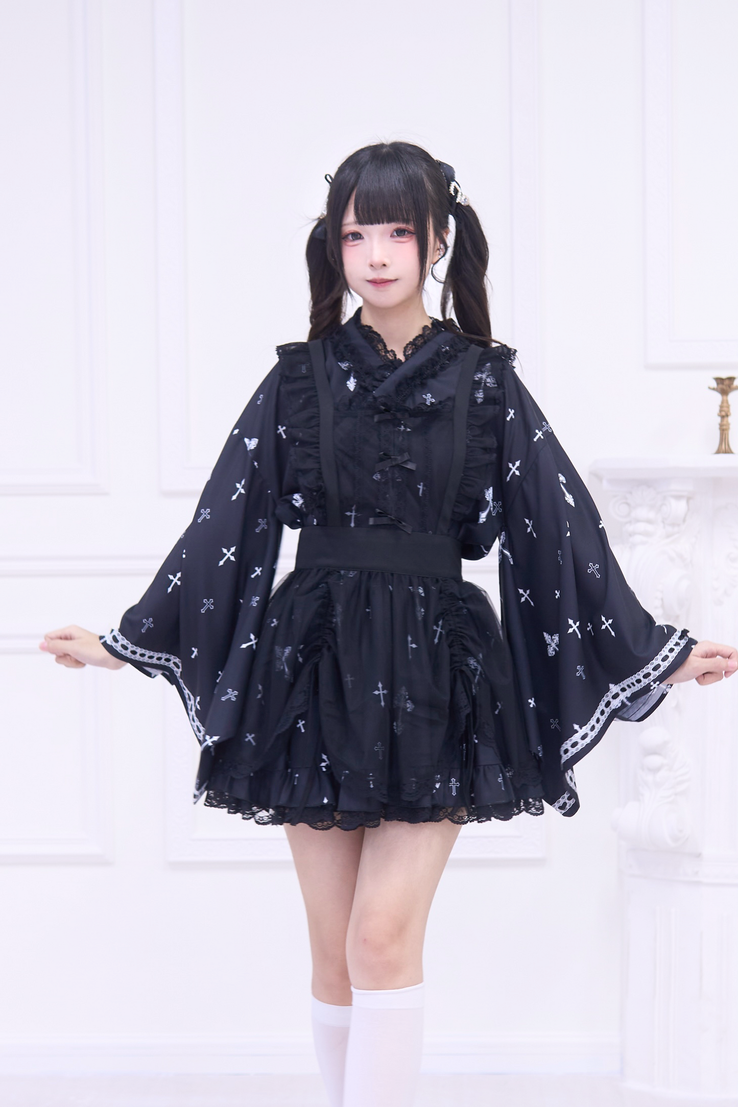 ゴシックシースルーレースメイドエプロン