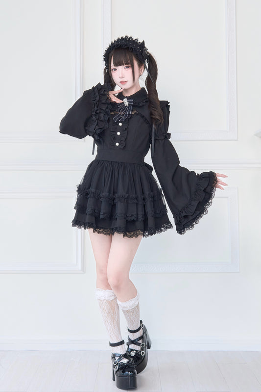 ブローチ付き姫袖レースワンピースセット