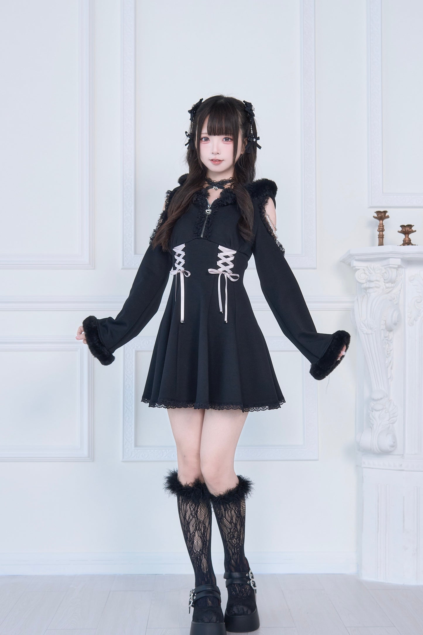 ファーフード付きカットワンピ