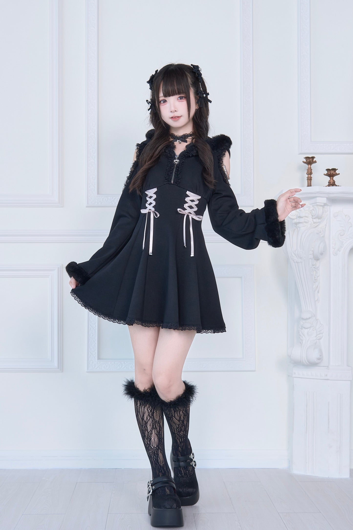ファーフード付きカットワンピ