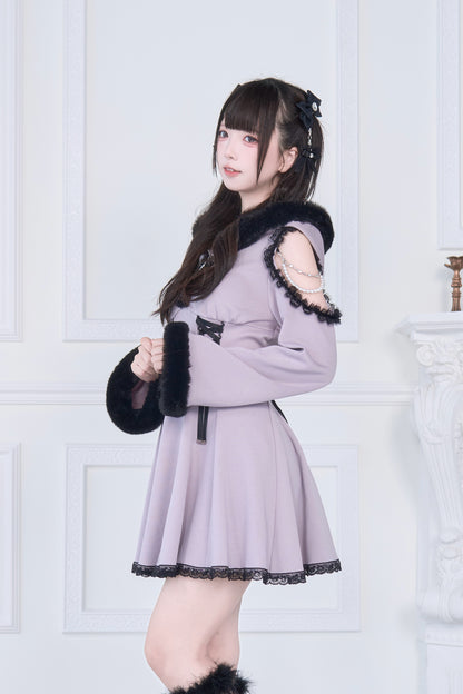 ファーフード付きカットワンピ