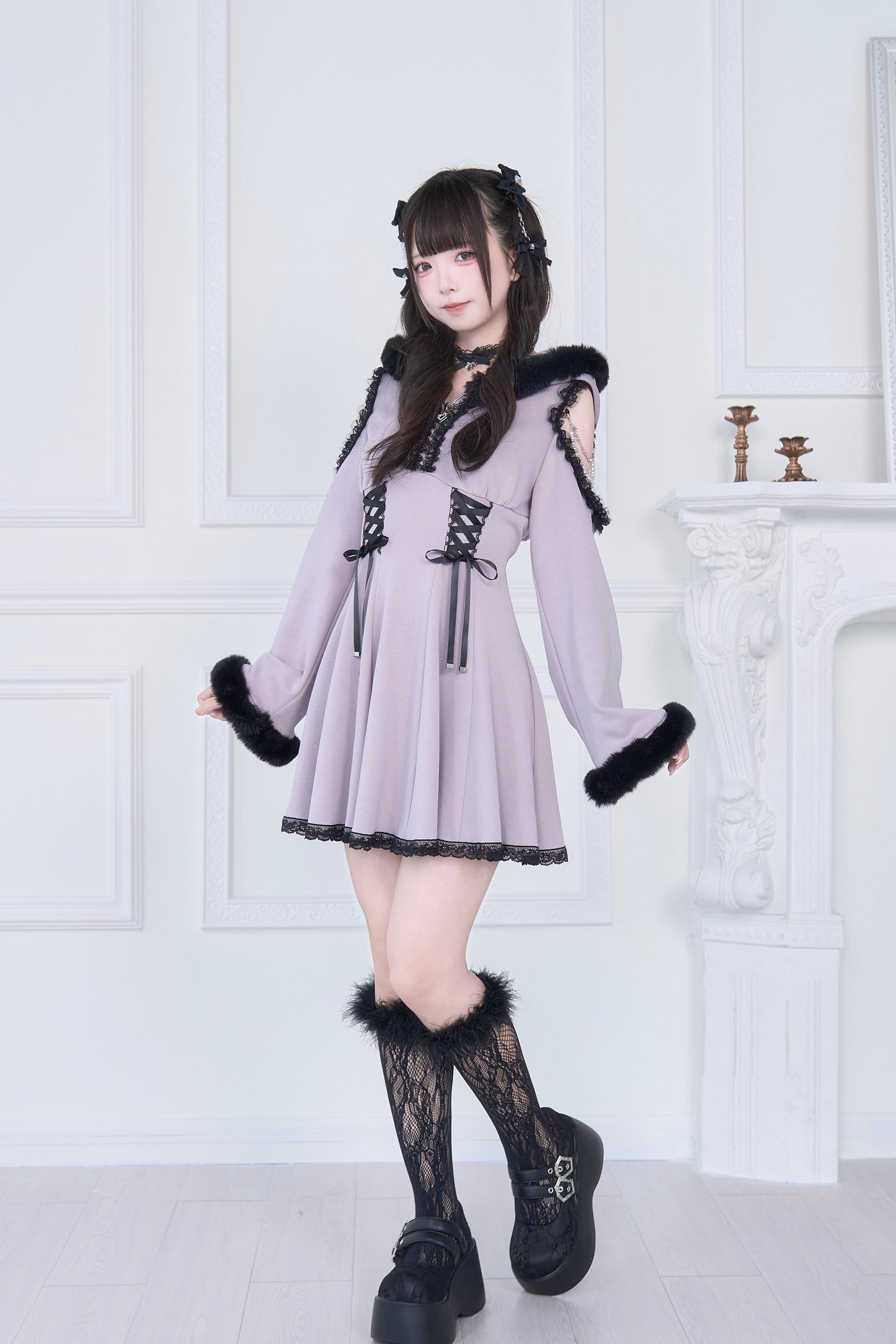 ファーフード付きカットワンピ