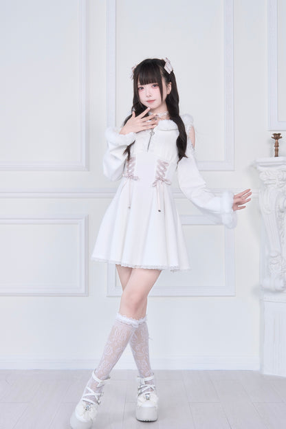 ファーフード付きカットワンピ