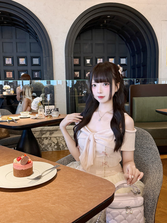 Ribbon off-shoulder knit top